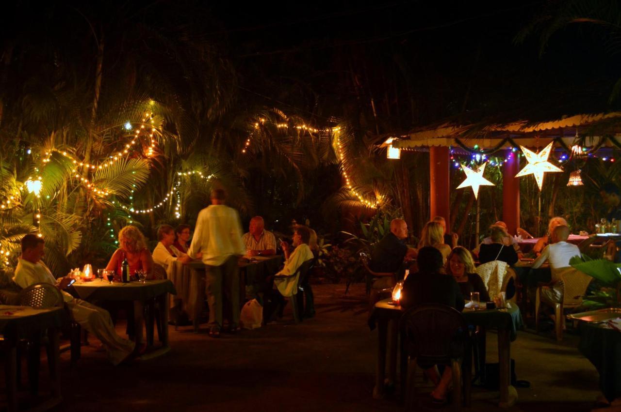 Palm Grove Cottages - Leisure Resort Benaulim Buitenkant foto